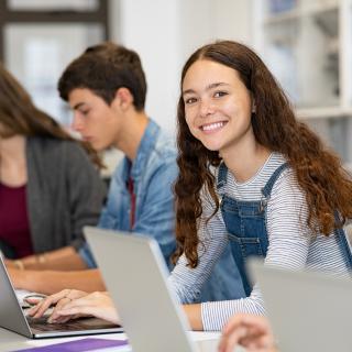 Zapraszamy na bezpłatne szkolenie stacjonarne nt.: Scratch bez tajemnic – programowanie gier. Termin: 30.01.2025 r., godz. 17.00